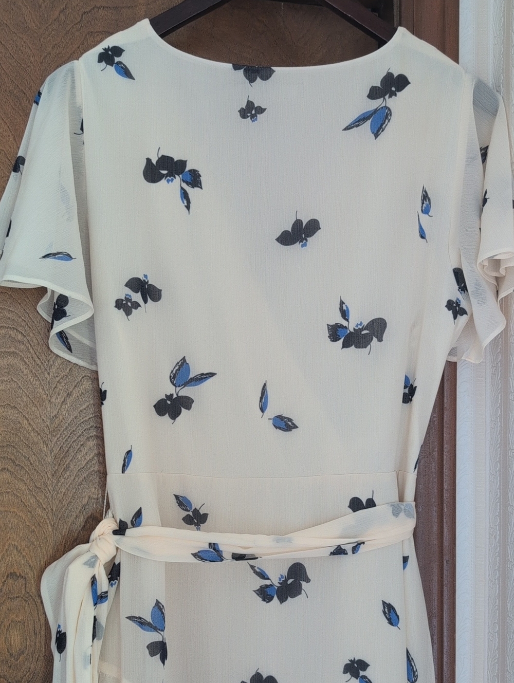 Ralph Lauren flutter sleeve dress - Picture 9 of 13